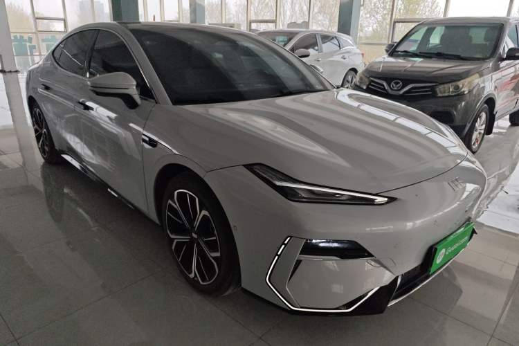 Used Geely Galaxy E8 2025 700 km Long-Range Intelligent Driving Version