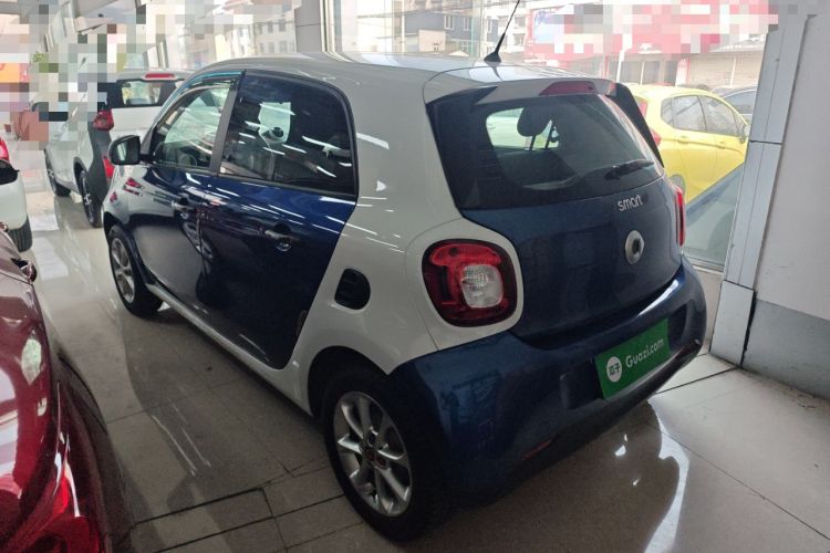 Used smart forfour 2018 1.0L 52 kW Dynamic Edition