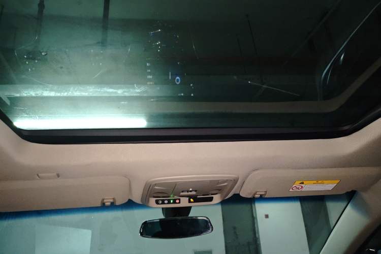 Used Cadillac XTS 2015 28T Comfort Model Headliner