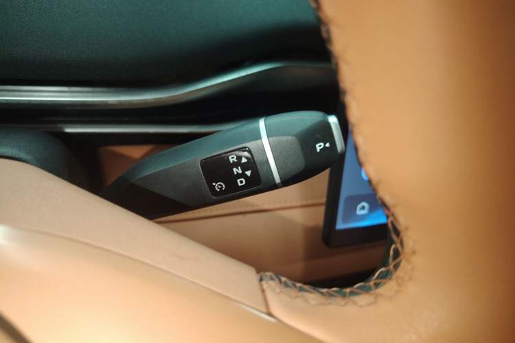 Used Deepal S05 2026 Model 520Plus Pure Electric Edition Gear Lever