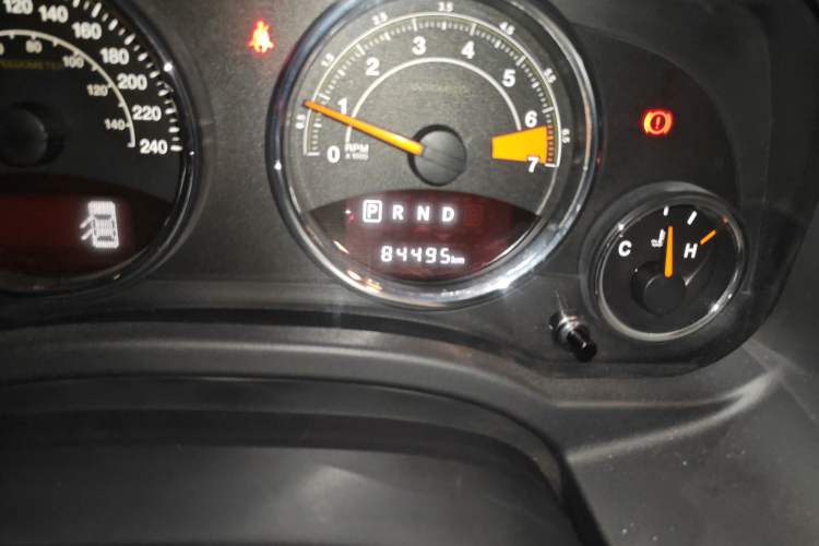 Used Jeep Compass 2014 2.4L four-wheel drive luxury version
