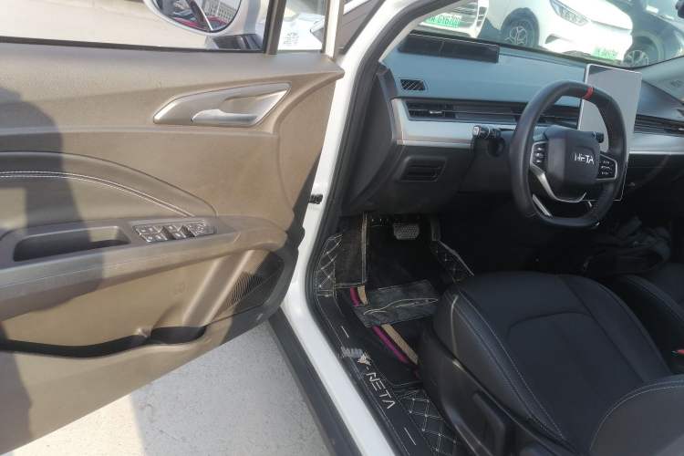 Used NETA V 2021 Long-Range Entertainment Edition Upgrade Model