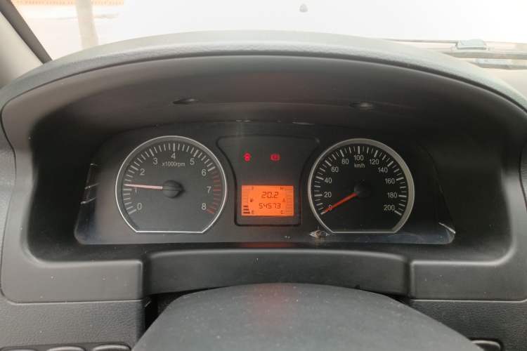 Used FORTHING Lingzhi 2015 V3 1.5L 7-Seater Luxury Model Instrument Cluster