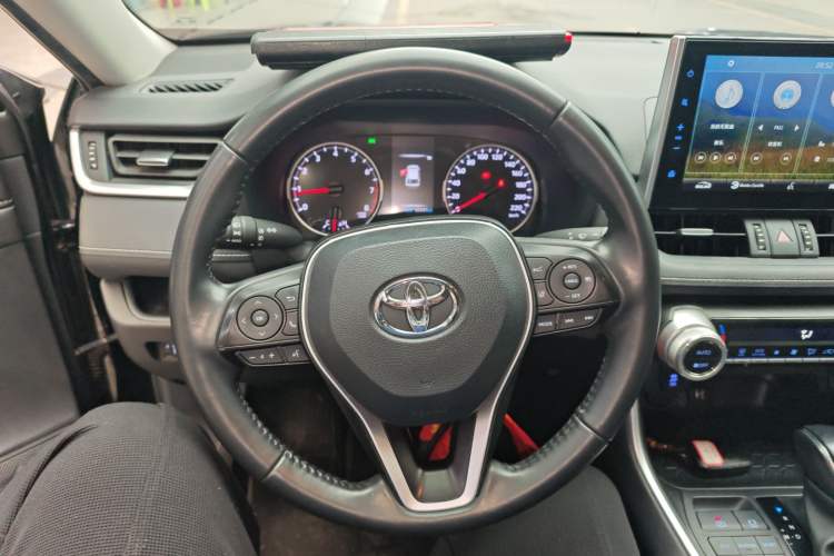 Used Toyota Wildlander 2022 2.0L CVT 4x4 Luxury PLUS Edition Steering Wheel