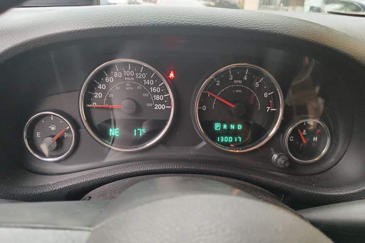 Used Jeep Wrangler 2013 3.6L Sahara two-door model Instrument Cluster