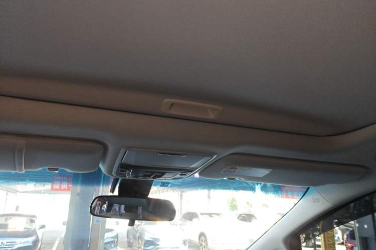 Used Honda Elysion 2019 2.0L Hybrid Luxury Edition