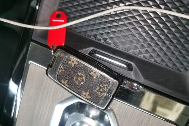 Used Land Rover Range Evoque 2021 Range Rover Velar 249 PS R-Dynamic S Performance Edition Vehicle Key