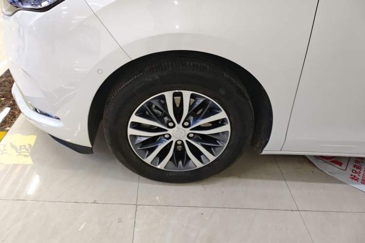 Used Buick GL8 2021 ES Land Cruiser 653T Luxury Edition