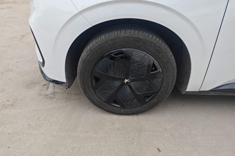 Used ARCFOX T1 2025 Model 320 PRO Exterior 4