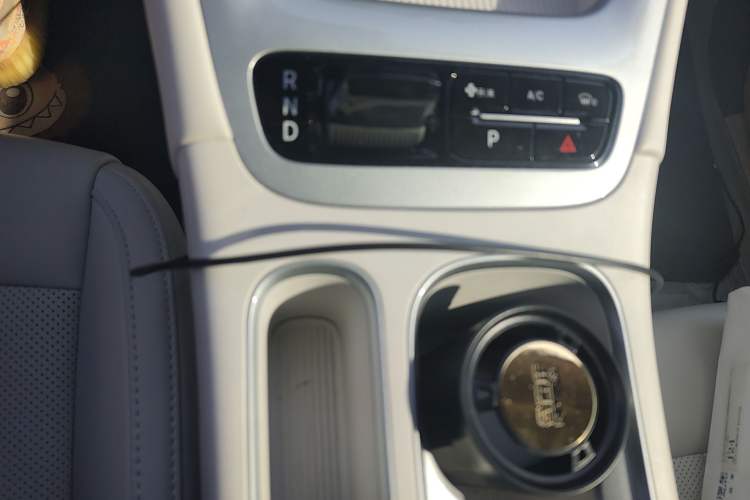 Used Geely Galaxy Geome 2025 UP 410km Exploration+ Edition Gear Lever