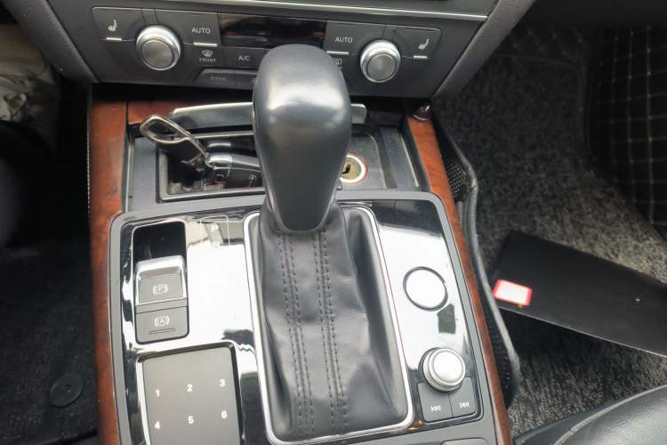 Used Audi A6L New Energy 2018 40 e-tron Gear Lever