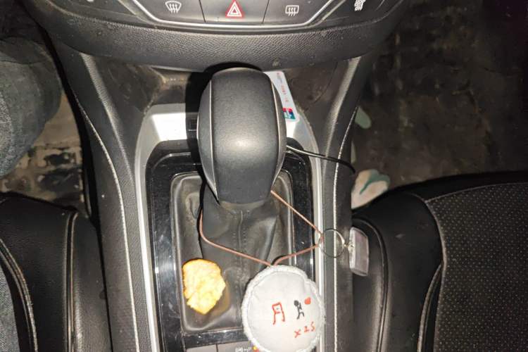 Used Peugeot 408 2019 230THP Automatic Luxury Edition China V Standard Gear Lever