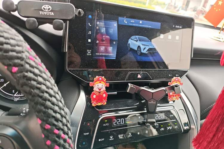 Used Toyota Venza 2023 2.0L CVT Two-Wheel Drive Luxury Edition Audio And AC Panel