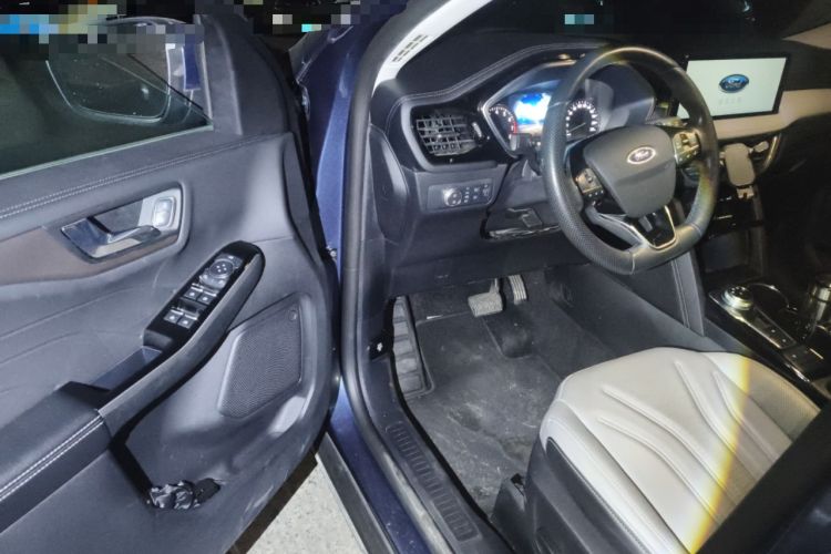 Used Ford Escape 2020 EcoBoost 245 Two-Wheel-Drive Titanium Edition