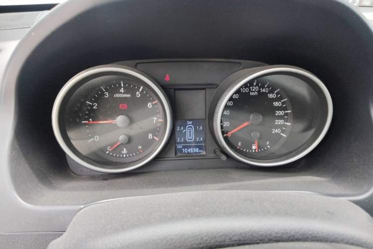 Used Haval H6 2015 Upgraded Model 1.5T Manual Two-Wheel Drive Elite Version
