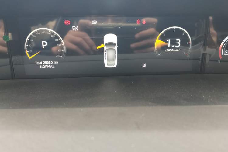 Used CHANGAN UNI-V 2023 1.5T Prestige Model
