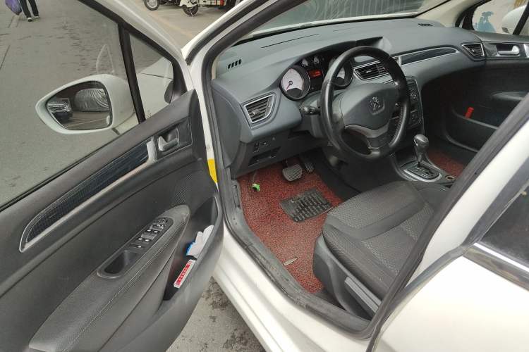 Used Peugeot 308 2012 1.6L Automatic Fashion Edition
