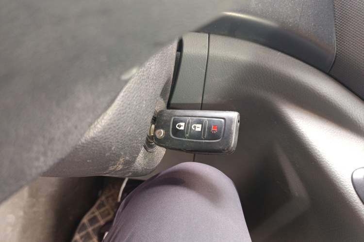 Used Foton Toano 2023 2.0T Automatic Urban Edition Short Wheelbase Mid-Height Design with Single Rear Tire—Available in 5/6/9-Seater Configurations
