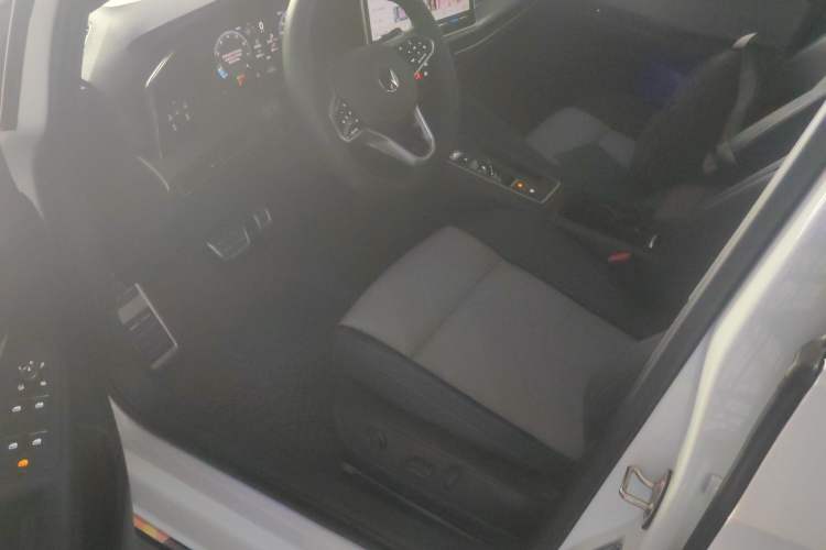 Used Volkswagen Golf 2025 300TSI R-Line