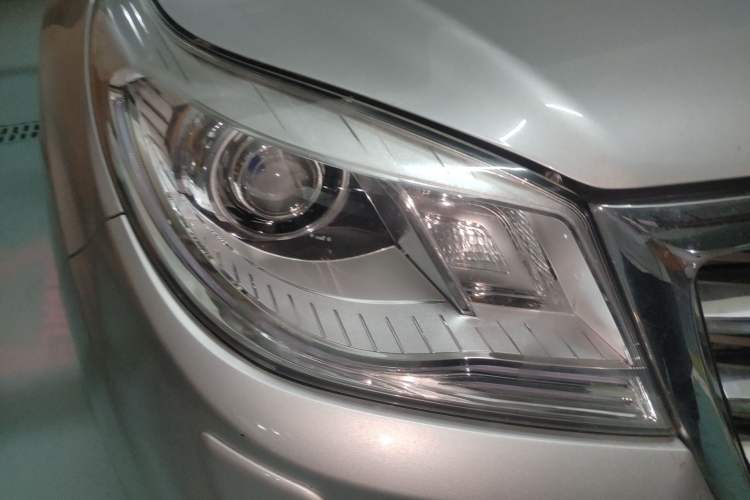 Used Haval H9 2015 2.0T Four-Wheel Drive Luxury 7-Seater
