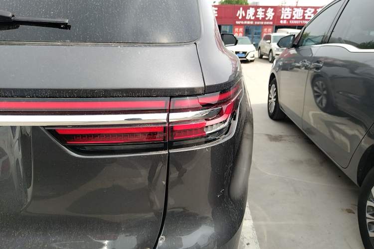 Used Li Auto ONE 2020 Extended-Range 6-Seater Version Right Rear Taillight