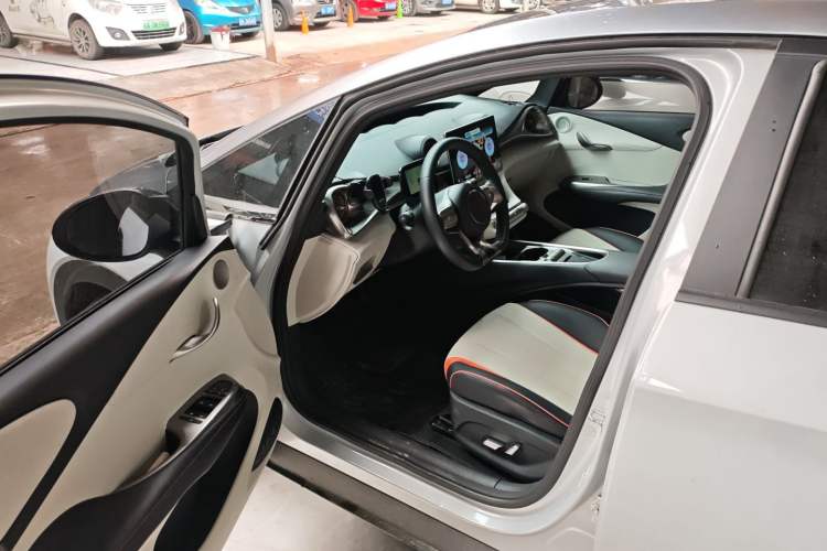 Used BYD Dolphin 2021 405 km Fashion Edition
