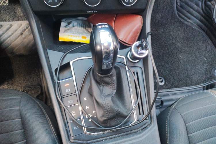 Used Volkswagen Lavida 2019 280TSI DSG Comfort Edition China VI standard Gear Lever