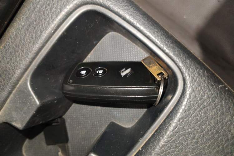 Used Suzuki SX4 2012 1.6L Manual Ruiqi Model