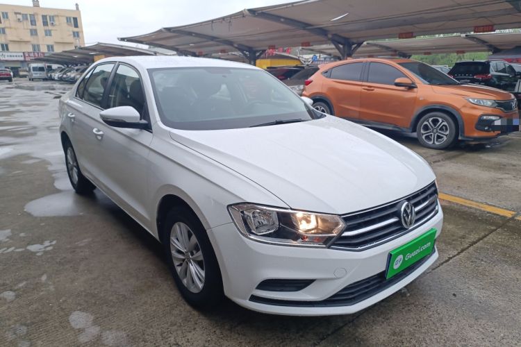 Used Volkswagen Bora 2016 1.6L Automatic Fashion Model Front Right 45 Deg