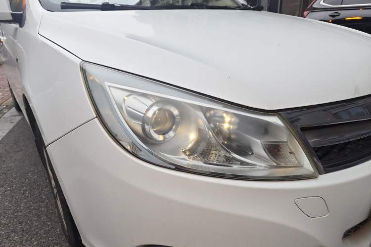 Used BYD Surui 2014 1.5L Manual Luxury Model
