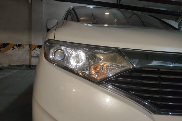 Used Nissan Quest 2015 3.5L SL
