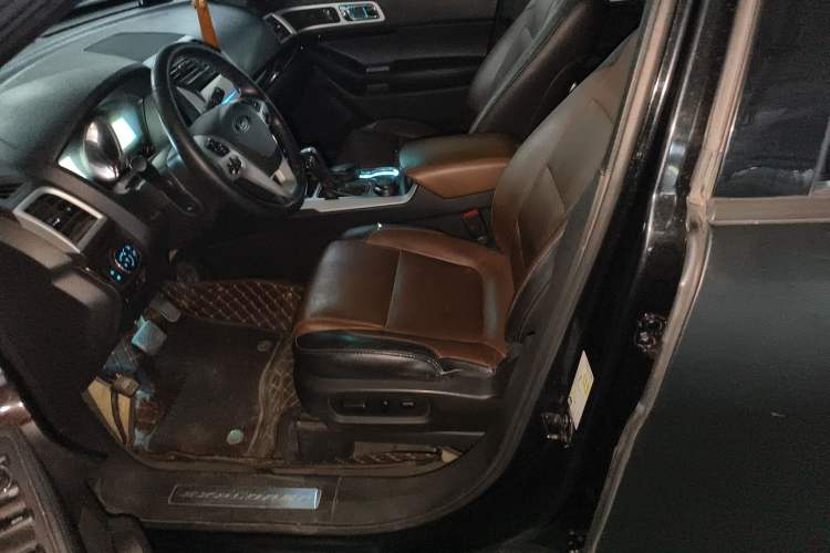 Used Ford Explorer 2013 3.5L Deluxe Model Left Front Seat