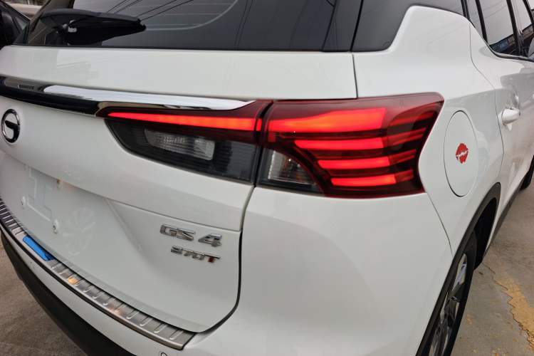 Used GAC Trumpchi GS4 2020 270T Automatic Elite Tech Edition Exterior 3