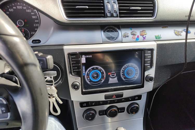 Used Volkswagen FAW-Volkswagen CC 2013 1.8TSI Prestige Model Audio And AC Panel