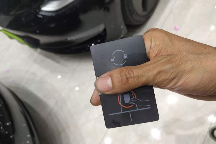 Used Tesla Model 3 2020 Long-Range Rear-Wheel-Drive Version
