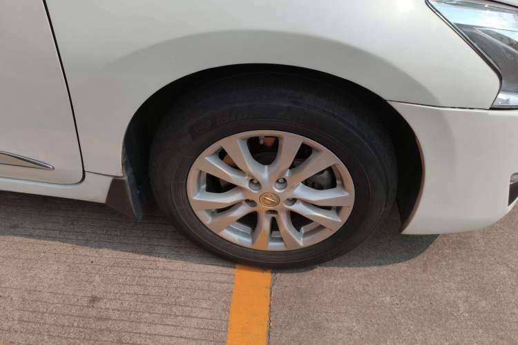 Used Nissan Teana 2013 2.0L XL Comfort Edition Right Front Wheel Hub