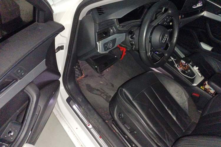 Used Audi A4L 2019 40 TFSI Fashion Edition China VI Emission Standard
