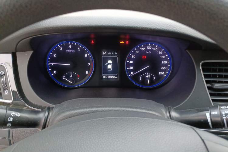 Used Hyundai Mistra 2016 1.8L Automatic Smart GLS Instrument Cluster