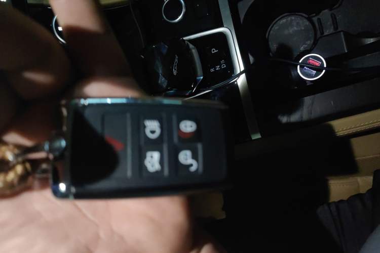 Used Jaguar XFL 2021 XFL 2.0T P250 Two-Wheel-Drive Luxury Deluxe Edition Vehicle Key