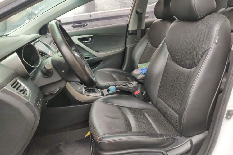 Used Hyundai Elantra (5th Generation / Langdong) 2013 1.6L Automatic Luxury Model
