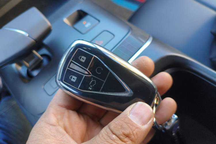 Used CHANGAN Eado DD 2023 Blue Whale NE 1.5T GDI DCT Luxury Edition Vehicle Key