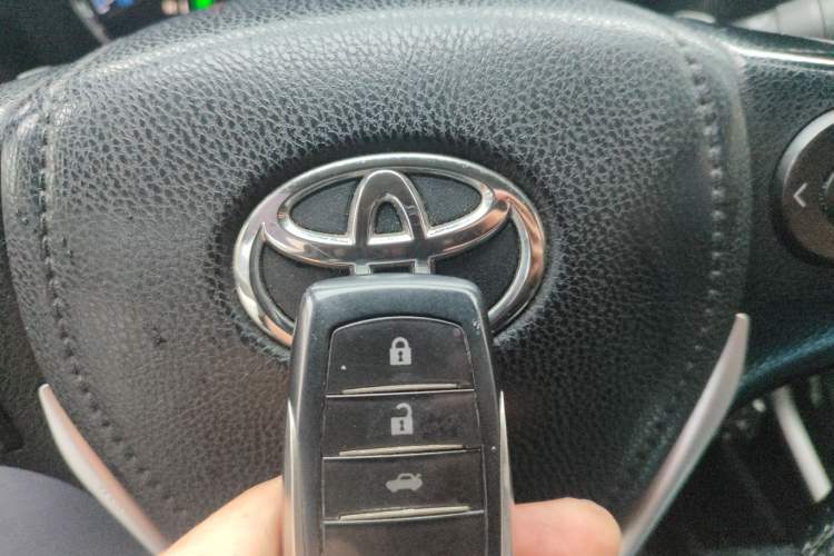 Used Toyota Corolla 2018 Dual-Engine 1.8L E-CVT Smart Edition