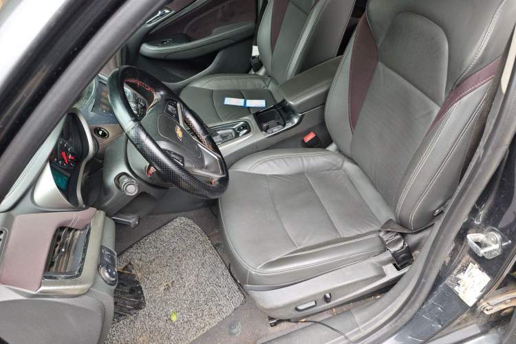 Used Chevrolet Malibu 2017 1.5T Automatic Luxury Edition Left Front Seat