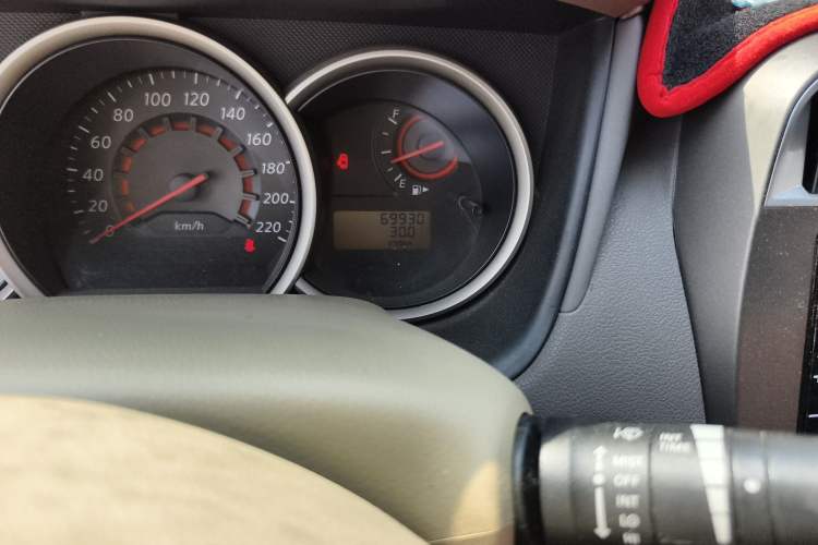 Used Nissan Sylphy 2012 Classic 1.6XE Manual Comfort Edition Odometer Close Up