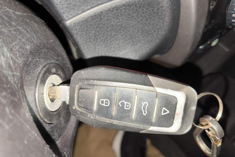 Used Toyota YARiS L Zhi Xuan 2021 X-Trail 1.5L CVT Leading Edition Vehicle Key