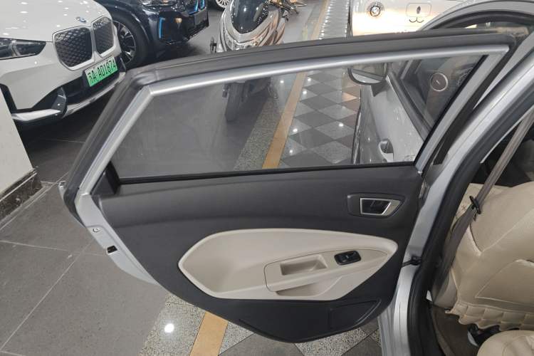 Used Ford Fiesta 2013 Sedan 1.5L Manual Fashion Edition