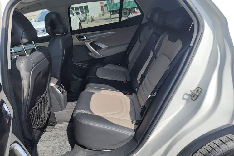 Used DS 6 2016 1.6T Luxury Edition THP160