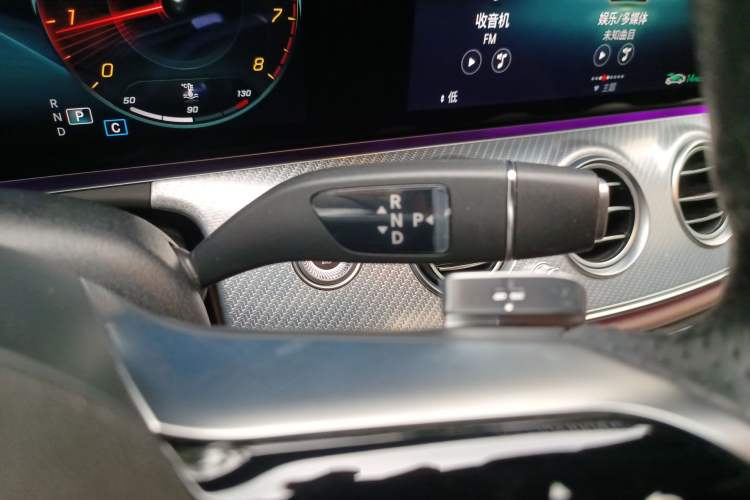 Used Mercedes-Benz E-Class 2022 Revised Version E 300 L Luxury Edition Gear Lever