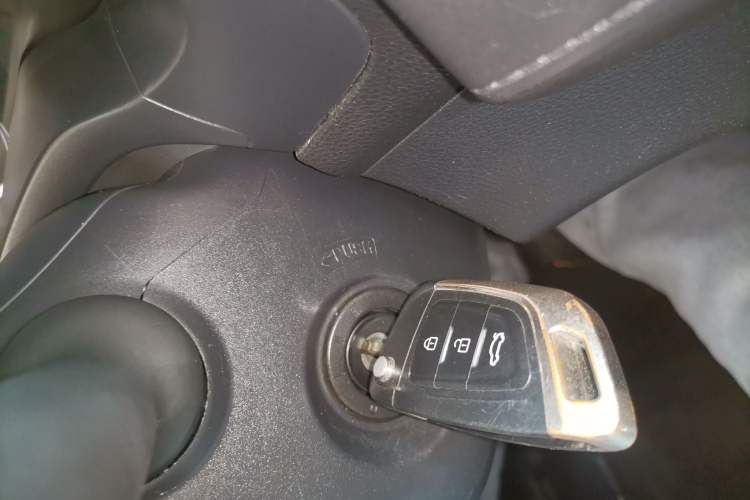 Used Honda XR-V 2015 1.8L EXi CVT Comfort Version Interior 1