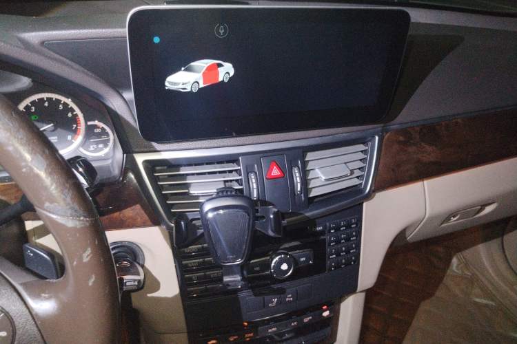 Used Mercedes-Benz E-Class 2013 E 260 L CGI Elegant Model Audio And AC Panel